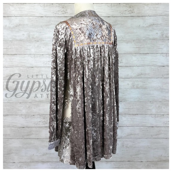 POL Luxury Velvet Lace Tunic - Picture 7 of 16